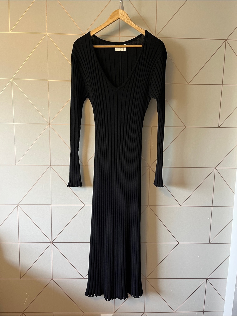 DISSH Reign Ribbed Knit Dress - Picture 4 of 11
